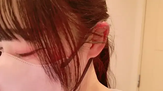 maataaan – webcam model profile photo Image 4