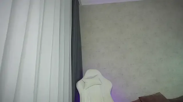 oxo_yuna_oxo – webcam model profile photo Image 10