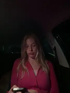 oxo_yuna_oxo – webcam model profile photo Image 10