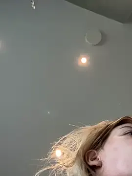 oxo_yuna_oxo – webcam model profile photo Image 12