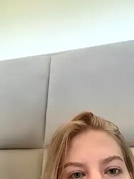 oxo_yuna_oxo – webcam model profile photo Image 7