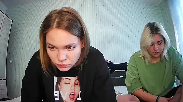 ChrisGirls Image 9