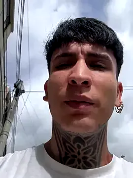 maataaan – webcam model profile photo Image 10