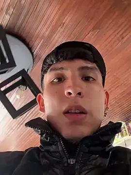 maataaan – webcam model profile photo Image 13