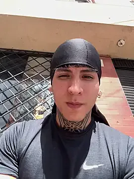 maataaan – webcam model profile photo Image 15