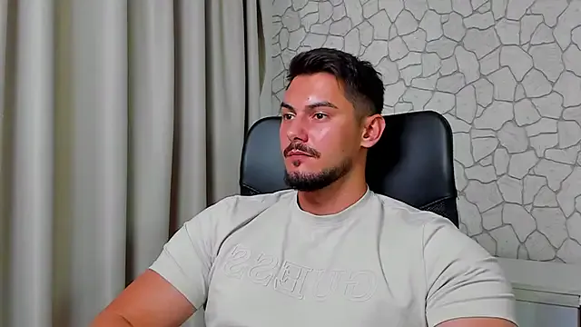 oxo_yuna_oxo – webcam model profile photo Image 11