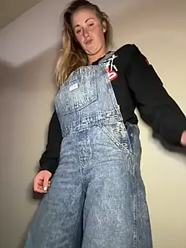 dalichuru – webcam model profile photo Image 6