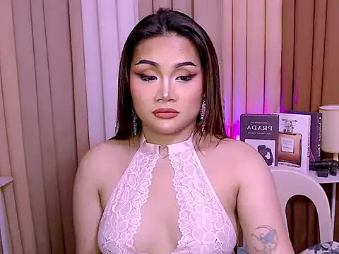 oxo_yuna_oxo – webcam model profile photo Image 6