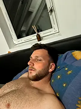 Queen_sofiyaa – webcam model profile photo Image 10