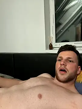 Queen_sofiyaa – webcam model profile photo Image 3