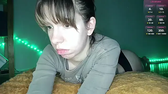 oxo_yuna_oxo – webcam model profile photo Image 17