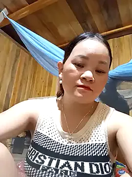 oxo_yuna_oxo – webcam model profile photo Image 3