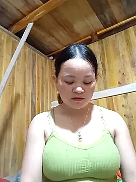 oxo_yuna_oxo – webcam model profile photo Image 7