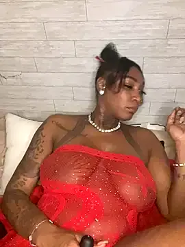 oxo_yuna_oxo – webcam model profile photo Image 5