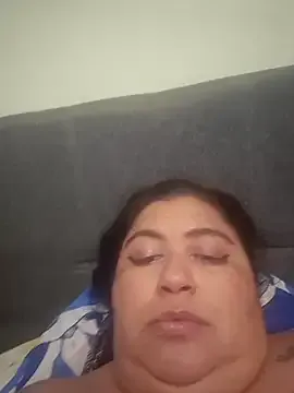 oxo_yuna_oxo – webcam model profile photo Image 13