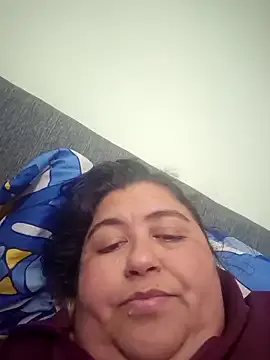 oxo_yuna_oxo – webcam model profile photo Image 15