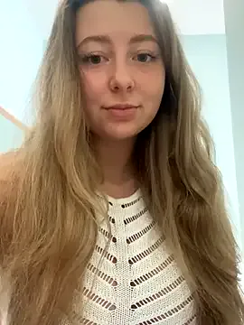 oxo_yuna_oxo – webcam model profile photo Image 16