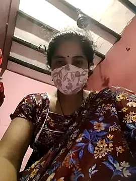 Awesomelusty – webcam model profile photo Image 5