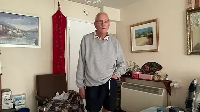 dirtypub – webcam model profile photo Image 17