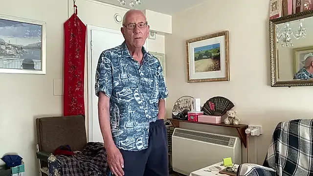 dirtypub – webcam model profile photo Image 2