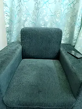 oxo_yuna_oxo – webcam model profile photo Image 4