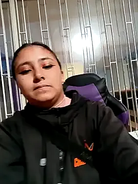 V-Hot-Sweti – webcam model profile photo Image 12