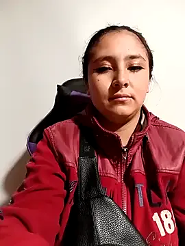 V-Hot-Sweti – webcam model profile photo Image 14