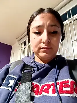 V-Hot-Sweti – webcam model profile photo Image 3