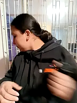 V-Hot-Sweti – webcam model profile photo Image 6