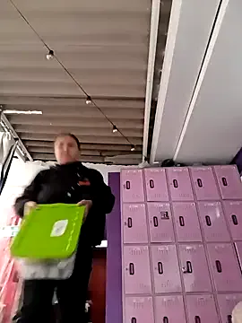 V-Hot-Sweti – webcam model profile photo Image 8