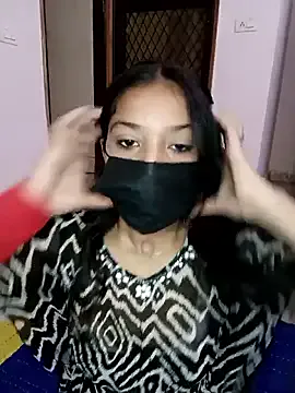 oxo_yuna_oxo – webcam model profile photo Image 2