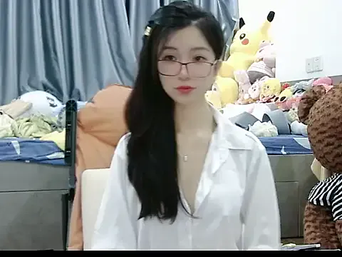 Awesomelusty – webcam model profile photo Image 11