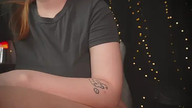 oxo_yuna_oxo – webcam model profile photo Image 12