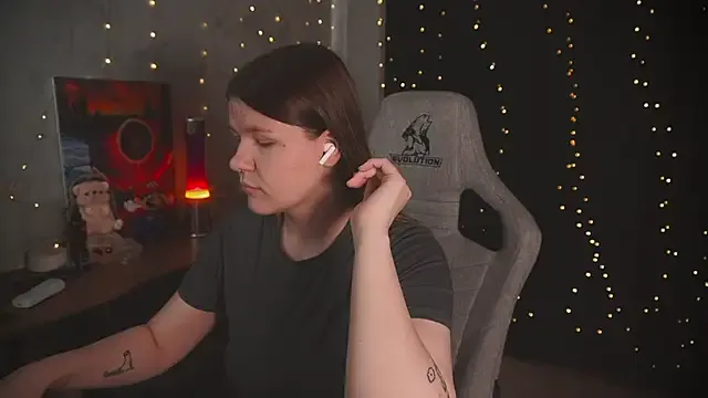 oxo_yuna_oxo – webcam model profile photo Image 2