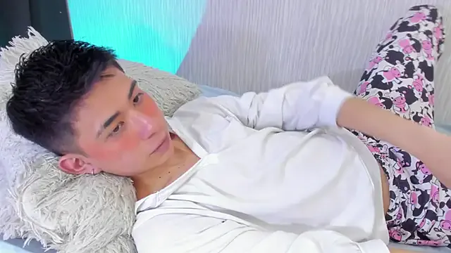 oxo_yuna_oxo – webcam model profile photo Image 15