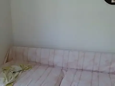 oxo_yuna_oxo – webcam model profile photo Image 3