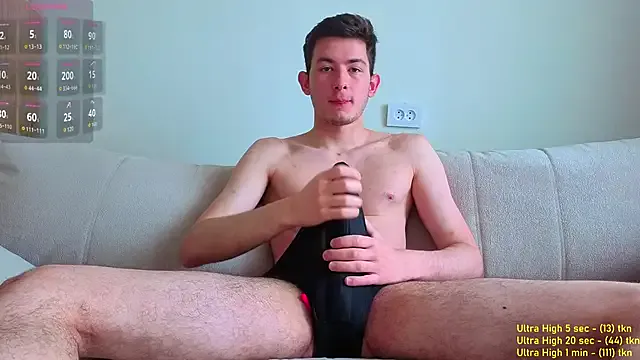 roouse – webcam model profile photo Image 7