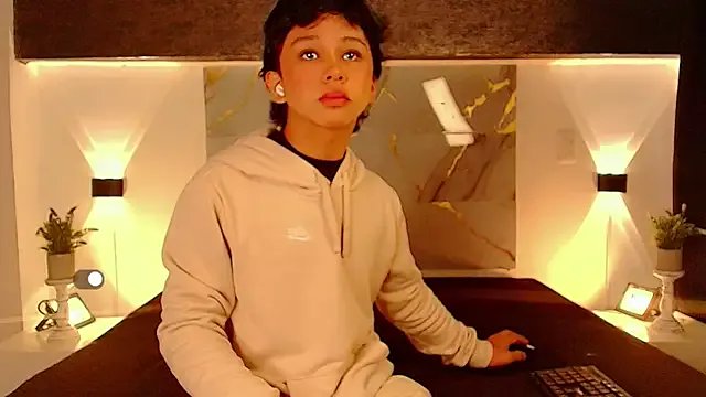 koreanboy2341 – webcam model profile photo Image 6