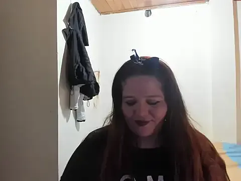 oxo_yuna_oxo – webcam model profile photo Image 6