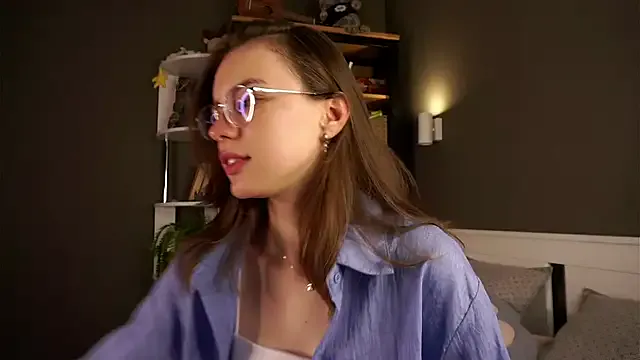 oxo_yuna_oxo – webcam model profile photo Image 9