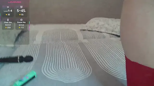 oxo_yuna_oxo – webcam model profile photo Image 3