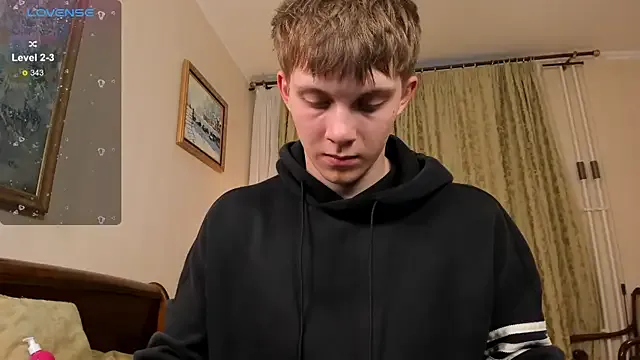 roouse – webcam model profile photo Image 16