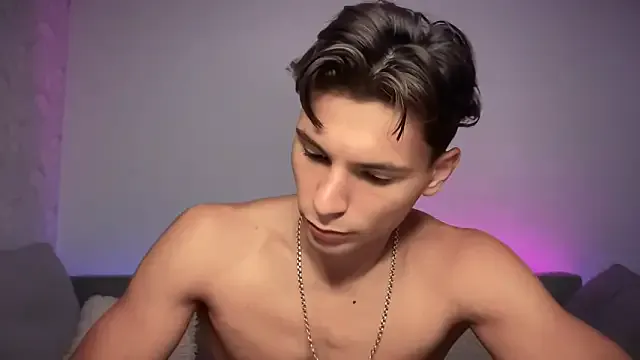 oxo_yuna_oxo – webcam model profile photo Image 17