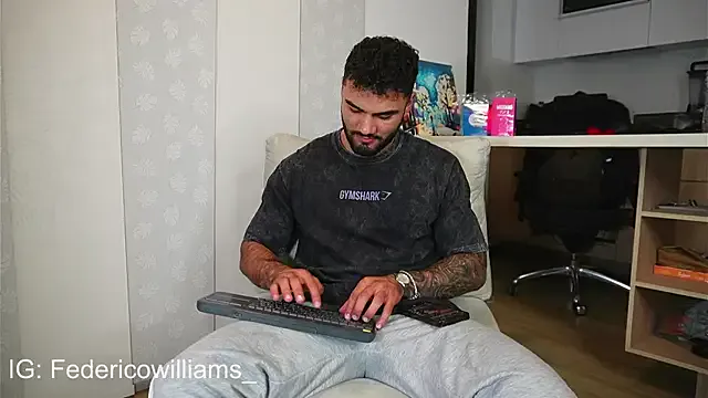 Nonchan_ – webcam model profile photo Image 6