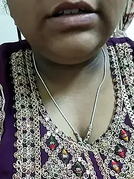 dhanshri143's Thumb Image