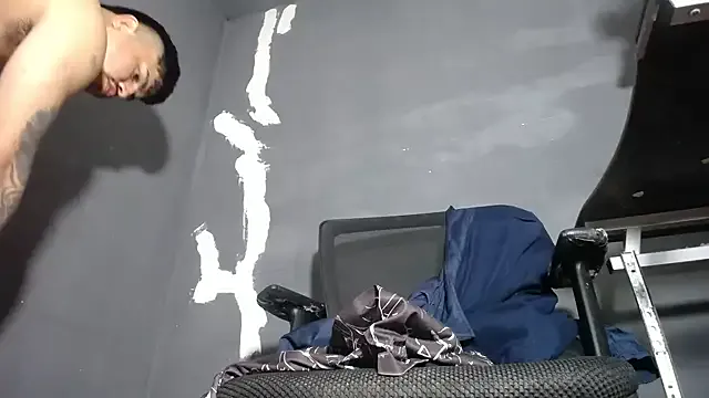 oxo_yuna_oxo – webcam model profile photo Image 10