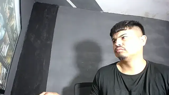 oxo_yuna_oxo – webcam model profile photo Image 18