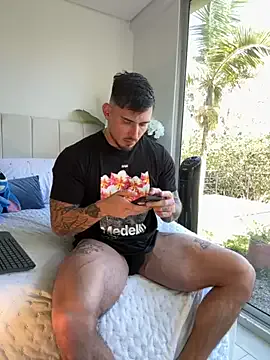 kai101010 – webcam model profile photo Image 10