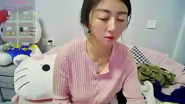 oxo_yuna_oxo – webcam model profile photo Image 5