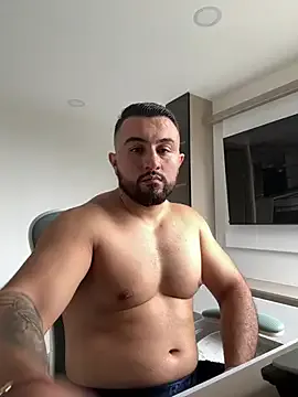 pizza_pa – webcam model profile photo Image 2